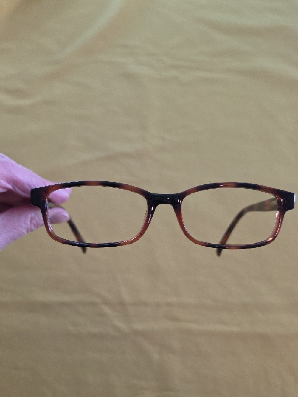 Tortoiseshell ▪︎ Rectangular Reading Glasses ▪︎  Brown/Black ▪︎ Gently Used